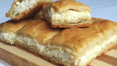 Photo of Συνταγή που γνωρίζουν ελάχιστοι: Η ξεχωριστή τυρόπιτα της Μακεδονίτισσας γιαγιάς