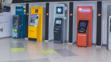 Photo of Μηχανήματα ΑΤΜ: Γιατί οι τράπεζες εξετάζουν να πουλήσουν τα λεγόμενα sell off μηχανήματα ATM