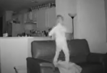 Photo of Πατέρας καταγράφει με κρυφή κάμερα τον γιό του… Αυτό που παρατηρεί τον κάνει να ανατριχιάσει (Video)