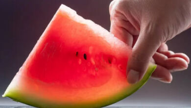 Photo of Γιατρός: Δείτε τι συμβαίνει στο σώμα σας αν τρώτε καρπούζι κάθε μέρα το καλοκαίρι