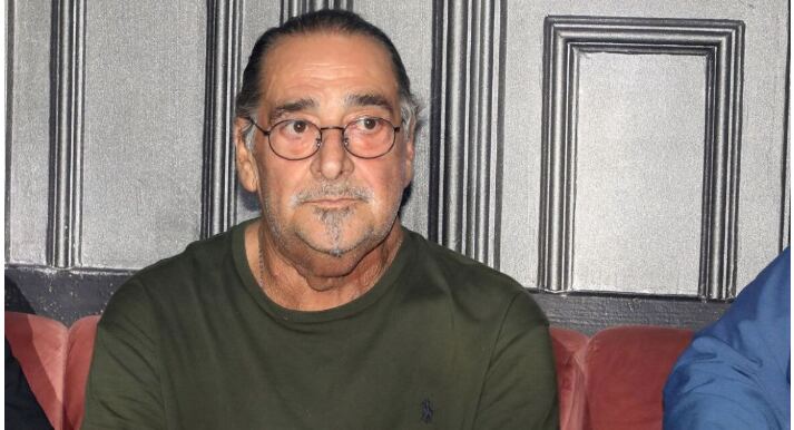 Στο «φως» το σημείωμα του Βασίλη Καρρά: Έγραψε μόνο 5 λέξεις και μαθεύτηκε το πόσο άρχοντας και πατριώτης ήταν