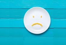 Photo of Ποιες τροφές επιδεινώνουν άγχος και κατάθλιψη – Προσοχή προκαλούν εθισμό λένε οι ειδικοί