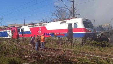 Photo of Φωτιά στις σιδηροδρομικές γραμμές: Εγκατέλειψαν τον συρμό της Hellenic Train οι μηχανοδηγοί