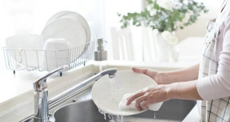 Photo of Σαπούνι για τα πιάτα: Πού δεν πρέπει να το χρησιμοποιείτε