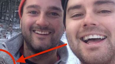 Photo of Δύο αδέλφια έβγαλαν μια selfie. Μόλις την δείτε ολόκληρη θα παγώσετε!