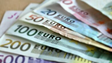 Photo of Επίδομα 200 ευρώ: Ποιοι οι δικαιούχοι, οι προϋποθέσεις