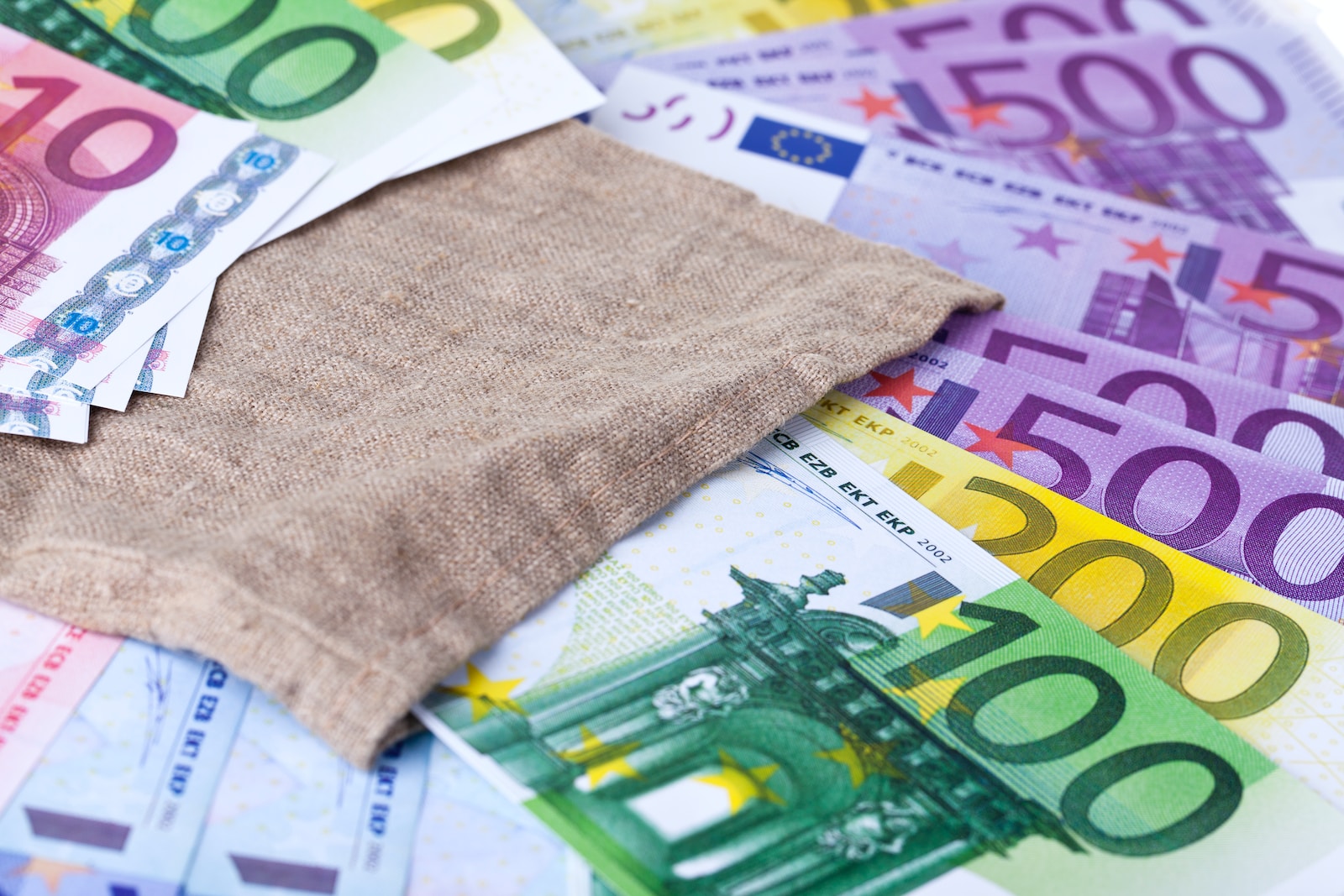Τεράστια ανάσα: Επίδομα 1.000 ευρώ για τους Έλληνες
