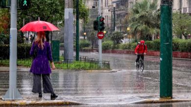 Photo of Καιρός: «Έρχονται» επικίνδυνες βροχές και κατακόρυφη πτώση της θερμοκρασίας – «Θα είναι σαν Νοέμβριος»