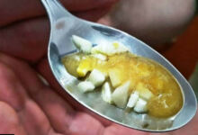 Photo of Αν καταναλώσετε μια κουταλιά με λεμόνι, σκόρδο και μέλι για 7 μέρες θα συμβεί κάτι απίστευτο στο σώμα σας