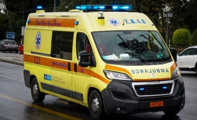 Πάσιγνωστη Ελληνίδα τραγουδίστρια υπέστη σοβαρό εγκεφαλικό – Εσπευσμένα στο νοσοκομείο