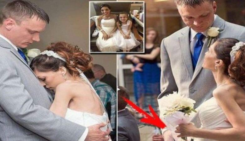 Photo of Όλοι νόμισαν ότι είναι ένας συνηθισμένος γάμος – Όταν όμως πρόσεξαν τη νύφη… (photo)