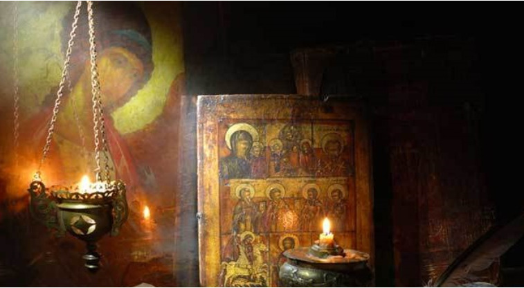 Ποιο καντήλι λέγεται ακοίμητο και γιατί ανάβουμε το καντήλι σπίτι μας;