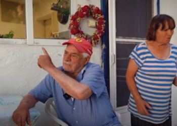 Ικαριώτης αποκάλυψε τον «μαγικό ζωμό» του νησιού: «Θεωρείται ένα από τα μυστικά συστατικά για τη μακροζωία»