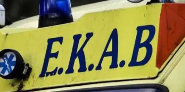 Χτύπησε τη γυναiκα του και την έσερνε με το αυτοκiνητο