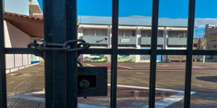 Κλειστά τα σχολεία την επόμενη εβδομάδα: Τριήμερο για μαθητές και εκπαιδευτικούς – Σε ποιες περιοχές