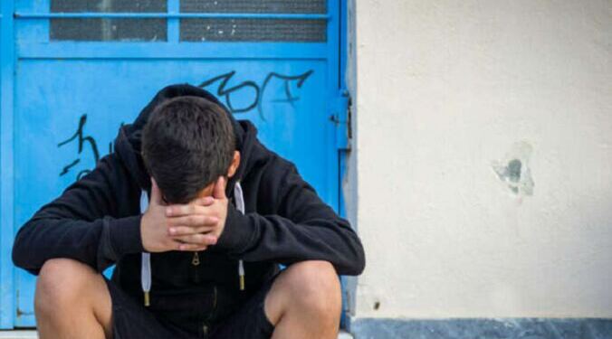 Σοk στη Θεσσαλονiκη: 15χρονος κακοποιήθηκε από δυο 28χρονες – Τον μέθυσaν και..