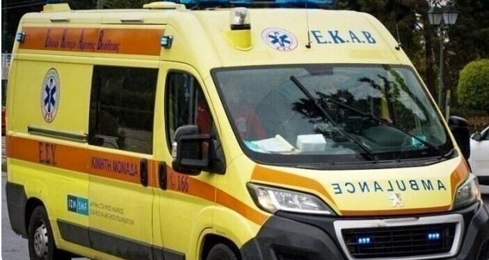 Σοκ : Μηχανή παρέσυρε μητέρα με δύο παιδιά