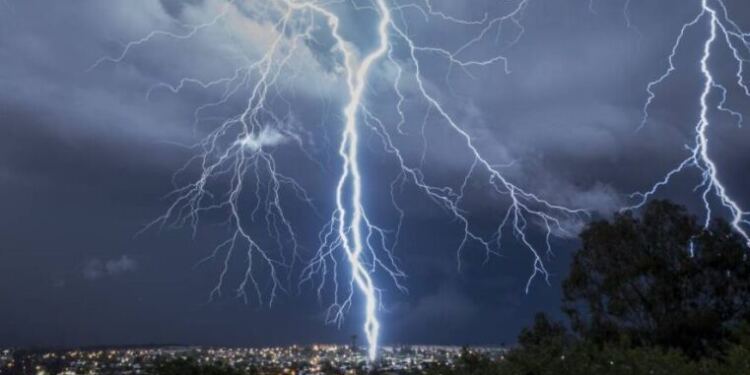 Καιρός: Έκτακτο δελτίο ΕΜΥ – Δείτε πότε ξεκινάει η έντονη κακοκαιρία – Πότε θα επιστρέψουν τα 37άρια