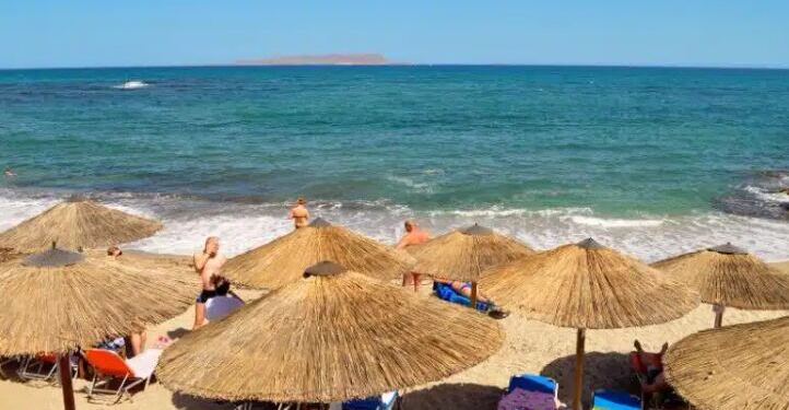 Η Αττική έγινε.. Ντουμπάι: Το μπάνιο στη θάλασσα στην Αττική κοστίζει πλέον όσο ένα αεροπορικό εισιτήριο