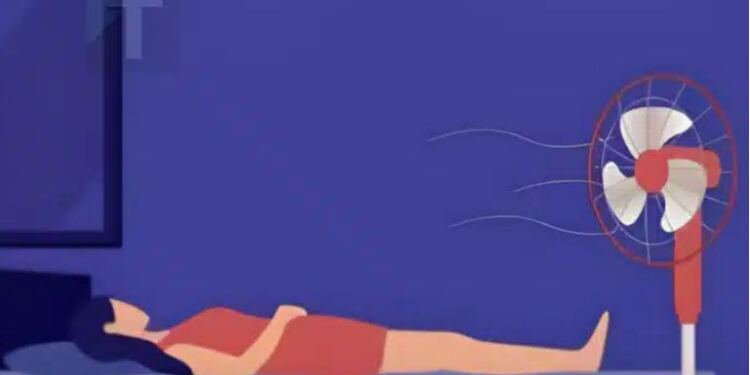 Δείτε γιατί δεν πρέπει να κοιμάστε με ανεμιστήρα τη νύχτα