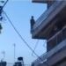 Σοκ στο Αγρίνιο: Νεκρή νεαρή μητέρα που έπεσε από μπαλκόνι πολυκατοικίας στον 4ο όροφο