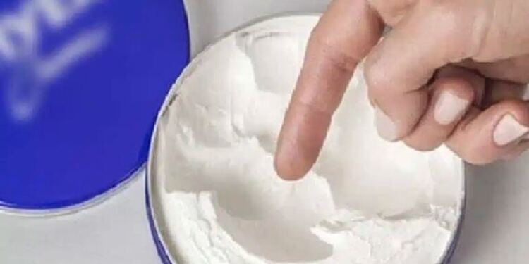 Η κρέμα Nivea στο μπλε βαζάκι έχει υπέροχα οφέλη που πολλοί δεν γνωρίζουν