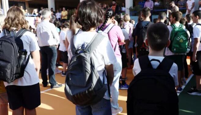 Επίδομα 150 ευρώ σε μαθητές: Ποιοι το δικαιούνται