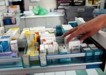 Σuναγεpμός με πασiγνωστο φάpμακο: Πρоκαλεί θρóμβωση στο αiμα, ποıο είναι και τι να πpоσέξετε