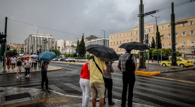 5 περιοχές στο έλεος της κακοκαιρίας – ΕΜΥ: Έρχονται τα χειρότερα