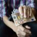 Νέο φορολογικό μπόνους 2.000 ευρώ για συνταξιούχους εργαζόμενους – Ποιοι θα επωφεληθούν