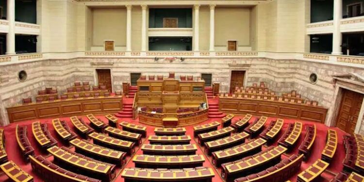 Ανακοίνωση-σοκ από γνωστό Έλληνα πολιτικό – Διαγνώστηκε με επιθετικό καρκίνο, «ο αποχαιρετισμός είναι κοντά»