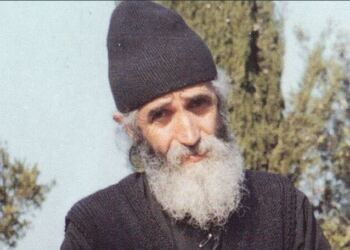 «Αυτός ο ηγέτης θα λυτρώσει την Ελλάδα» – H προφητεία του Αγίου Παΐσιου