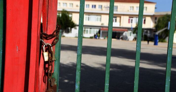 Σχολεία: Πότε κλείνουν για Χριστούγεννα – Πότε χτυπά το πρώτο κουδούνι της νέας χρονιάς