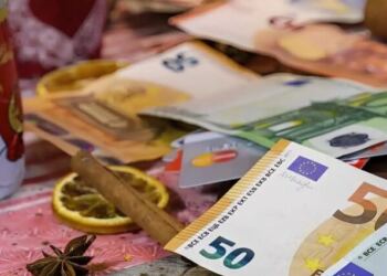 Συνταξιούχοι: Τα τέσσερα «δώρα» που θα πάρουν την Πρωτοχρονιά