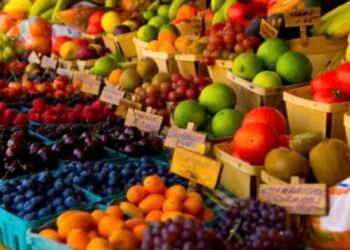 Οι γυναίκες μετά τα 50 πρέπει να τρώνε αυτά τα 2 φρούτα κάθε μέρα για να χάσουν βάρος, σύμφωνα με διατροφολόγο