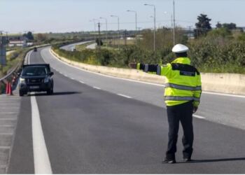 Πρόστιμο 350 ευρώ για όσους δεν έχουν αυτό το χαρτί στο αυτοκίνητο – Γιατί πρέπει να το έχουμε όλοι μαζί μας
