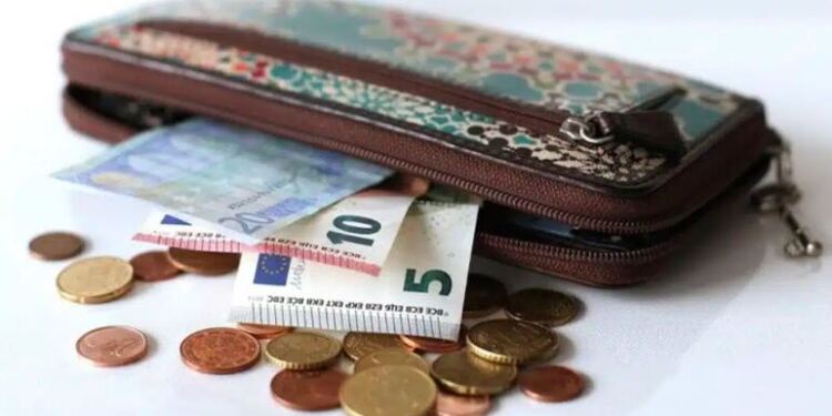Κοινός τραπεζικός λογαριασμός: Τι συμβαίνει με τα χρήματα όταν ένας συνδικαιούχος αποβιώνει
