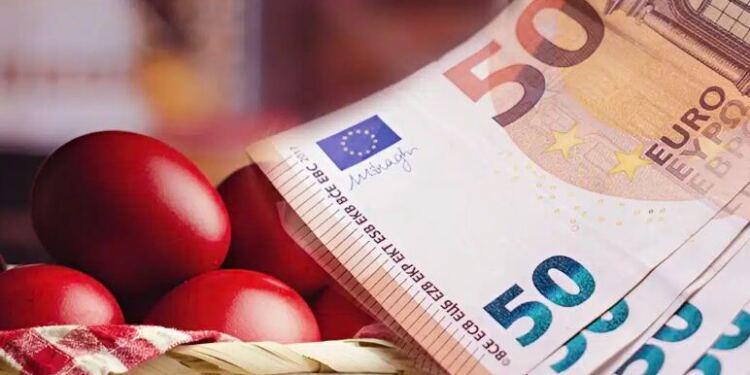 Ανατροπή στο Δώρο Πάσχα: Τι αλλάζει στα χρήματα που παίρνετε