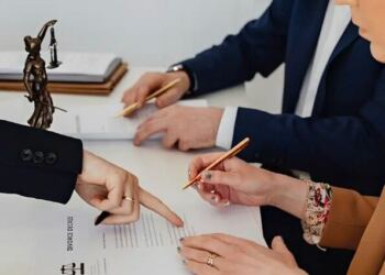 Τέλος οι «εξ αδιαιρέτου» κληρονομιές μεταξύ αδελφών – Ποιος κληρονομεί τι με την νέα ρύθμιση