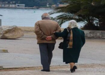 Δεν είναι ο «γέρος» και η «γριά», ανónτε*