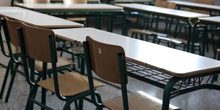Τρίκαλα: Γιαγιά πήγε να πάρει τους βαθμούς του εγγονού της και έγινε χαμός