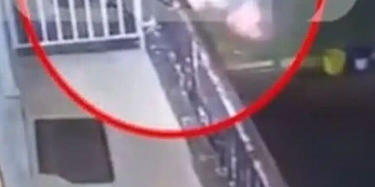 Σοκαριστικό περιστατικό – Βγήκε να κοιτάξει τον σκύλο του και….