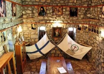 Συγκίνηση και δέος: Το σπίτι του Κολοκοτρώνη στο Λιμποβίσι και το βουνό όπου γεννήθηκε