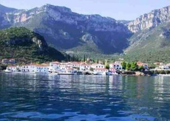 Το χωριό του Μοριά που απομονώθηκε από την υπόλοιπη Ελλάδα για να γλυτώσει από τους πειρατές.