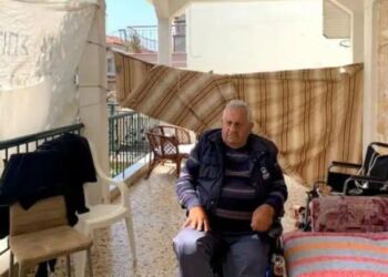 Πέθανε ο ανάπηρος 84χρονος που του είχαν κάνει έξωση από το σπίτι του στη Χαλκιδική