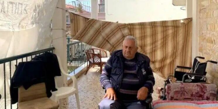 Πέθανε ο ανάπηρος 84χρονος που του είχαν κάνει έξωση από το σπίτι του στη Χαλκιδική