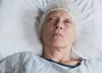 «Ο Θεός με πήγε στην κόλαση, μύριζα τη σάπια σάρκα»: Συγκλονίζει η γυναίκα που έμεινε νεκρή για 11 λεπτά