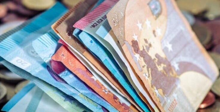 Συντάξεις: Αναδρομικά έως 2.500 ευρώ λόγω έξτρα ενσήμων – Οι δικαιούχοι
