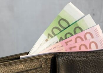 Ποιοι συνταξιούχοι πάνε ταμείο για αναδρομικά έως 12.000 ευρώ