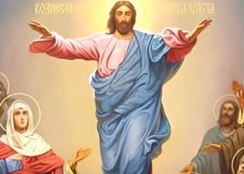 «Τα μεσάνυχτα της Αναλήψεως οι ουρανοί ανοίγουν και οι ψυχές κλειδώνονται κι όσοι είναι “καθαροί” και πιστεύουν, το βράδυ θα δουν ένα φως που…»